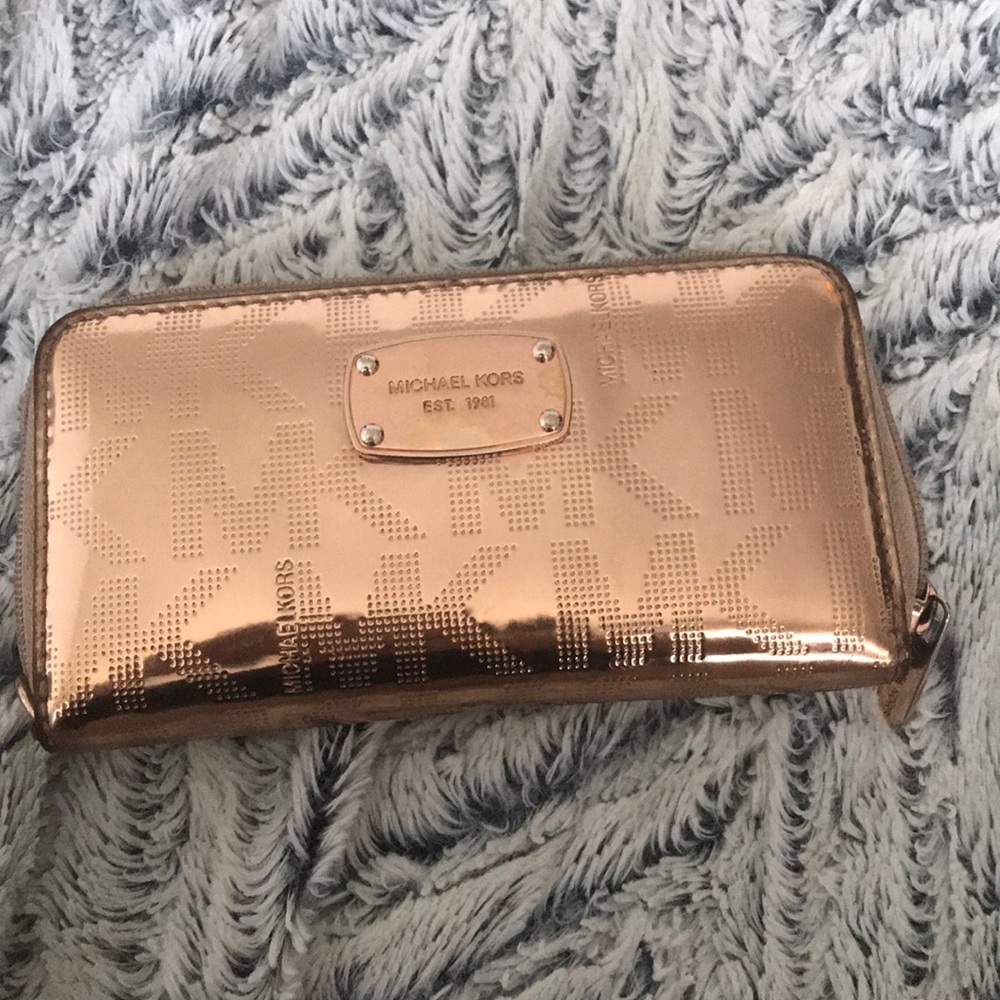 Michael Kors Rose Gold ZIP Wallet